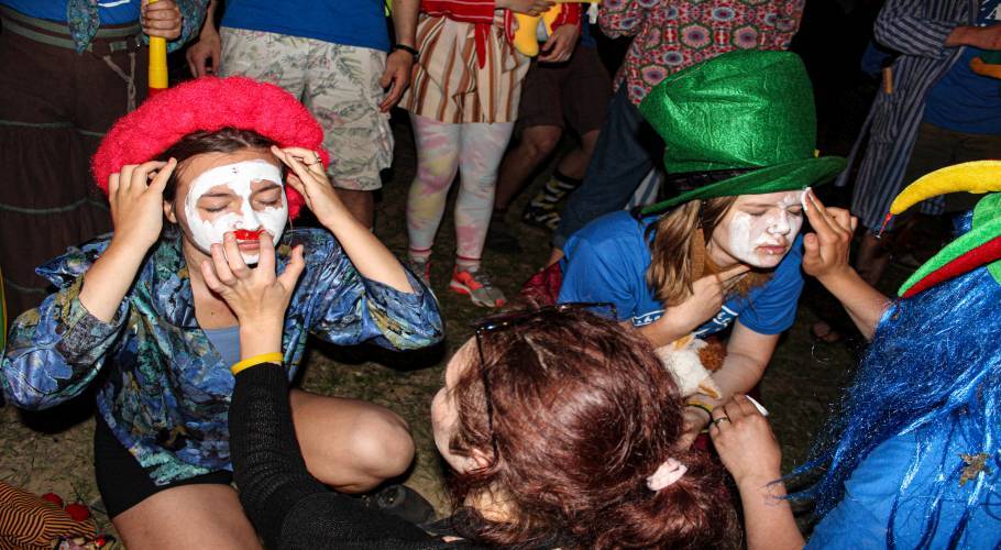 Q. KÃ©szÃ¼lÅ‘dÃ©s